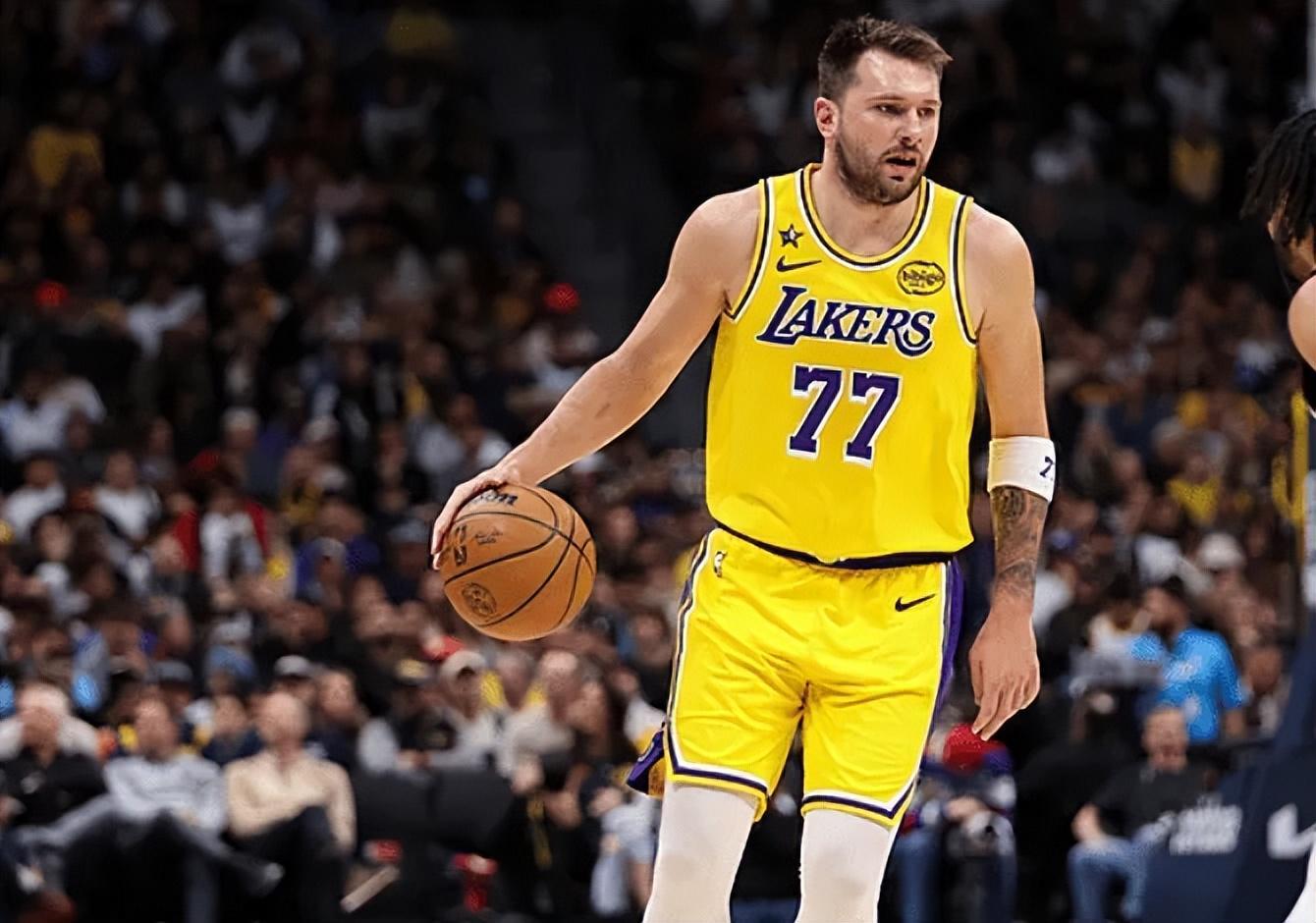 开云下载-湖人逆转掘金！东契奇轰38分，斯玛特统治关键球，詹姆斯带队起势